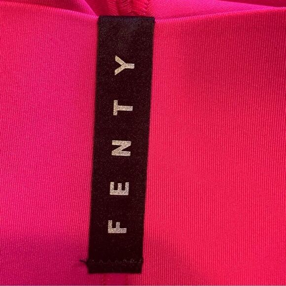 Savage X Fenty Leggings Size Large Hot Pink Color - Picture 8 of 12